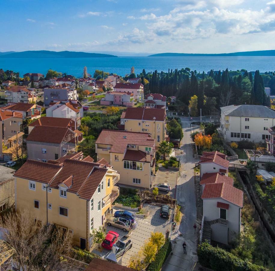 Apartmani Skelin***/**** Kastela Bagian luar foto
