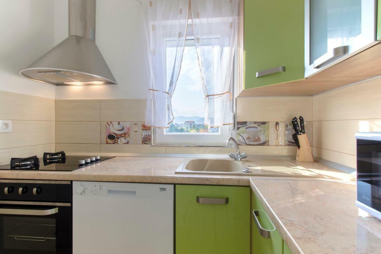 Apartmani Skelin***/**** Kastela Bagian luar foto