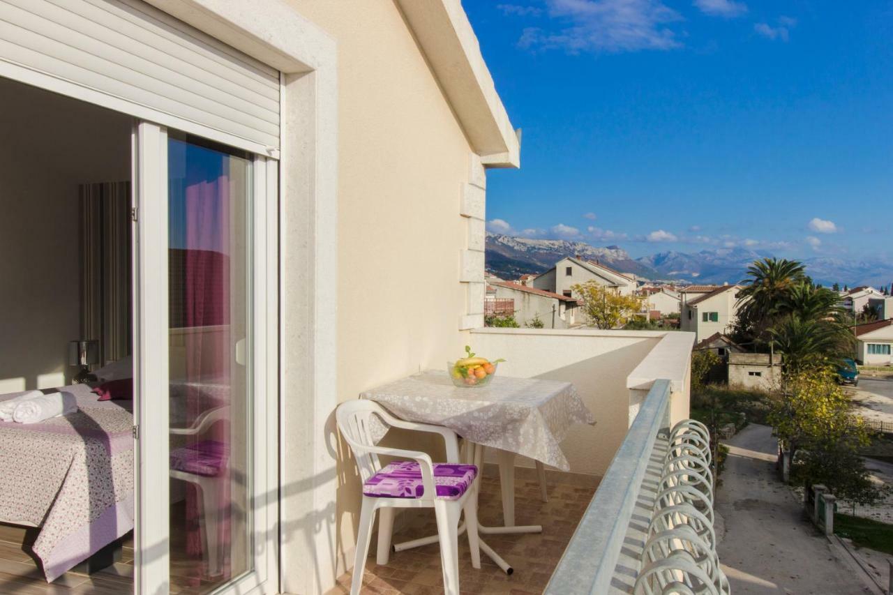Apartmani Skelin***/**** Kastela Bagian luar foto