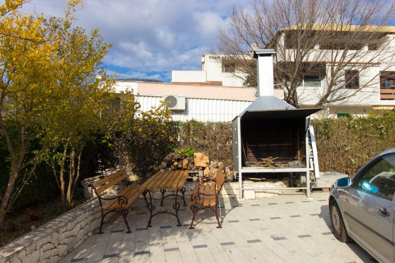 Apartmani Skelin***/**** Kastela Bagian luar foto