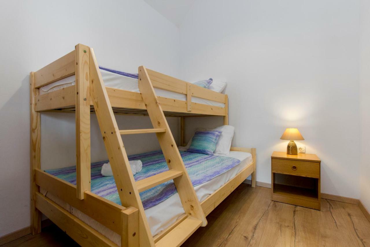 Apartmani Skelin***/**** Kastela Bagian luar foto